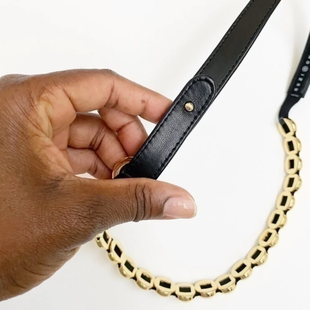 Authentic Suzi Roger black leather and Gold belt
